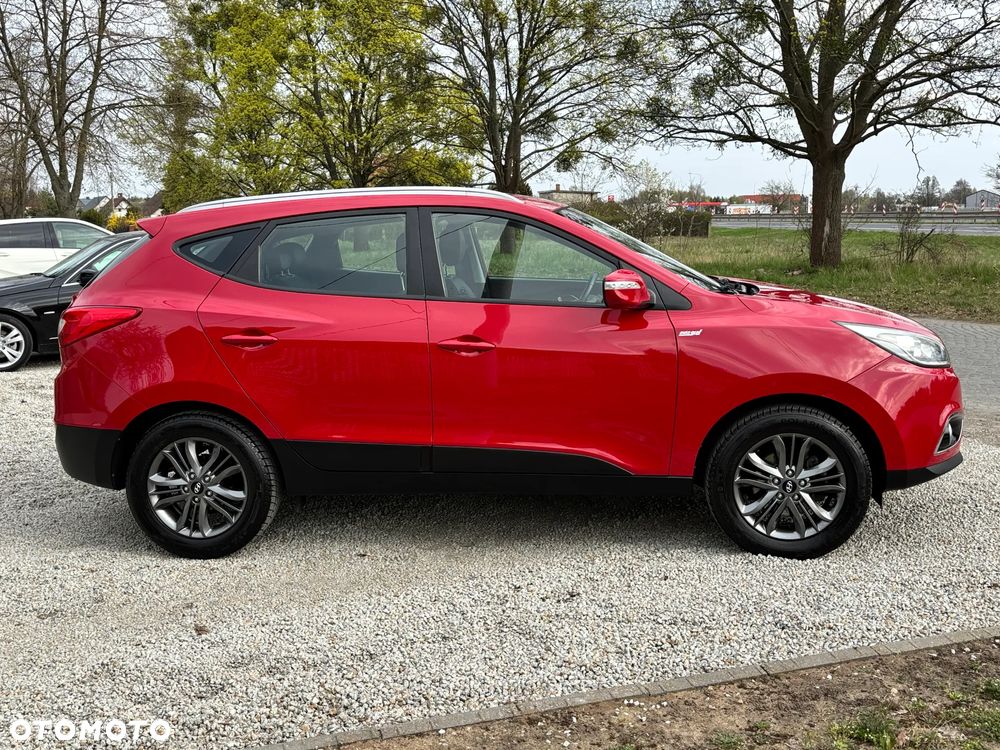 Hyundai ix35 1.6 2WD Fifa World Cup Edition - 4