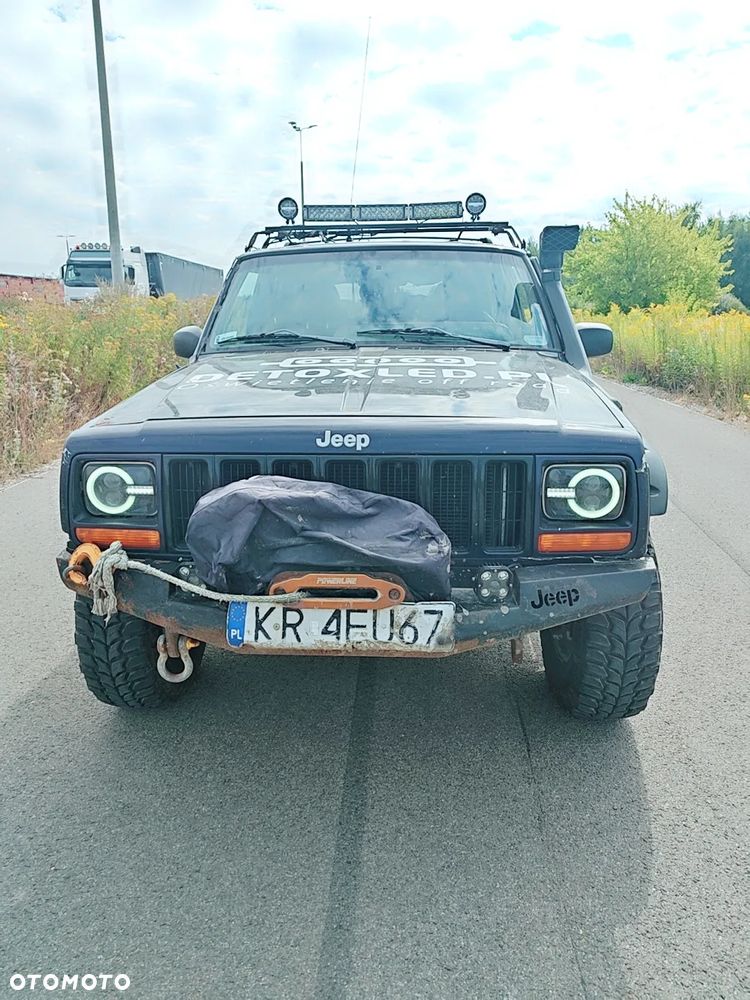 Jeep Cherokee 4.0 Limited - 9