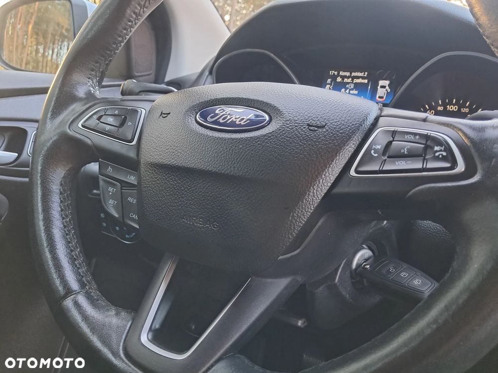 Ford Focus ver-1-5-ecoboost-start--stopp--system-business-edition - 19