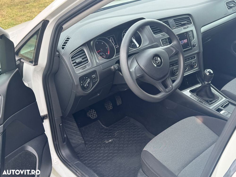 Volkswagen Golf 1.6 TDI BMT Comfortline - 19