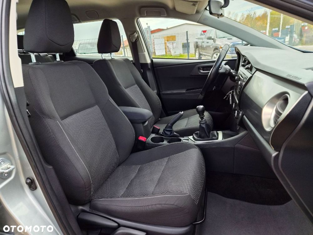 Toyota Auris - 21