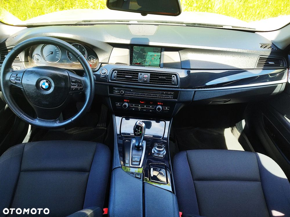BMW Seria 5 - 32