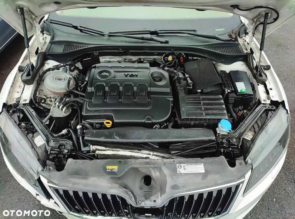 Skoda Superb 2.0 TDI DSG L&K - 17