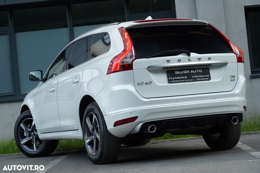 Volvo XC 60 D5 AWD Geartronic Summum - 13