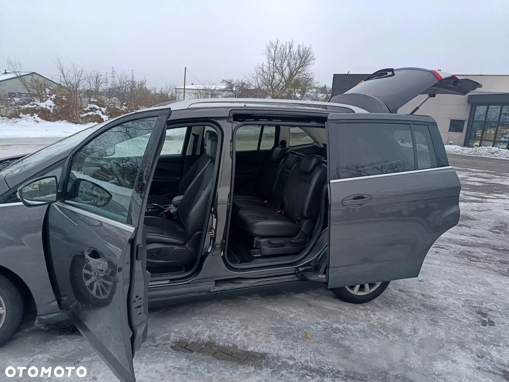 Ford Grand C-MAX - 8