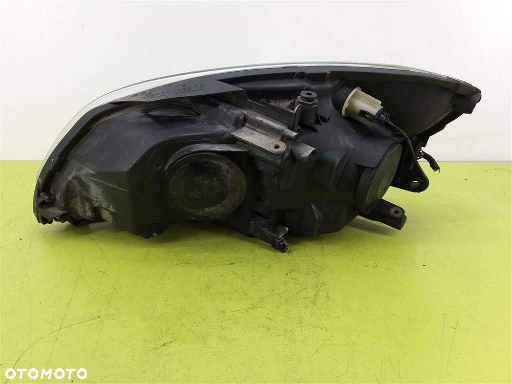 Reflektor lampa przód prawa Skoda Fabia  II 2007-2014 HELLA - 5