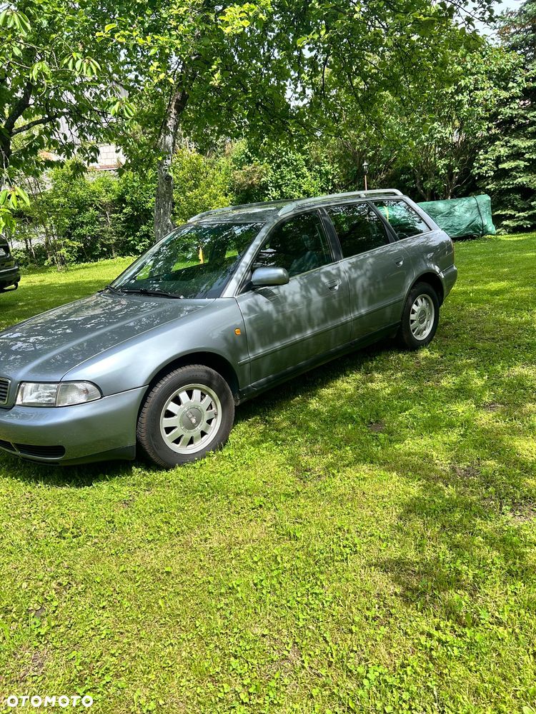 Audi A4 Avant - 2