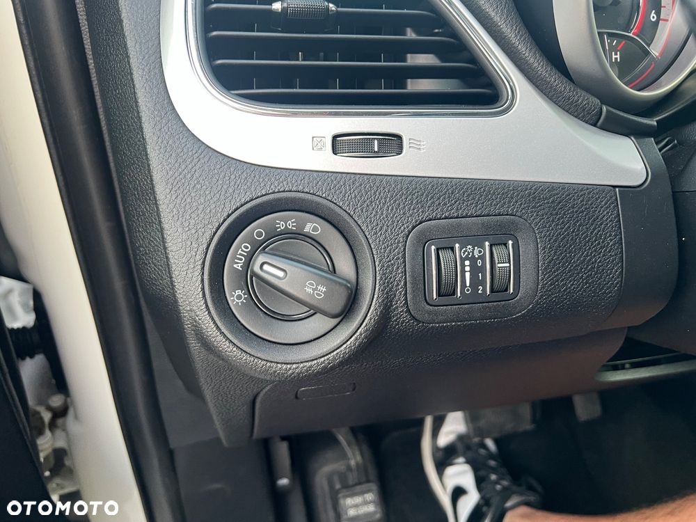 Fiat Freemont 2.0 Multijet Lounge AWD - 23