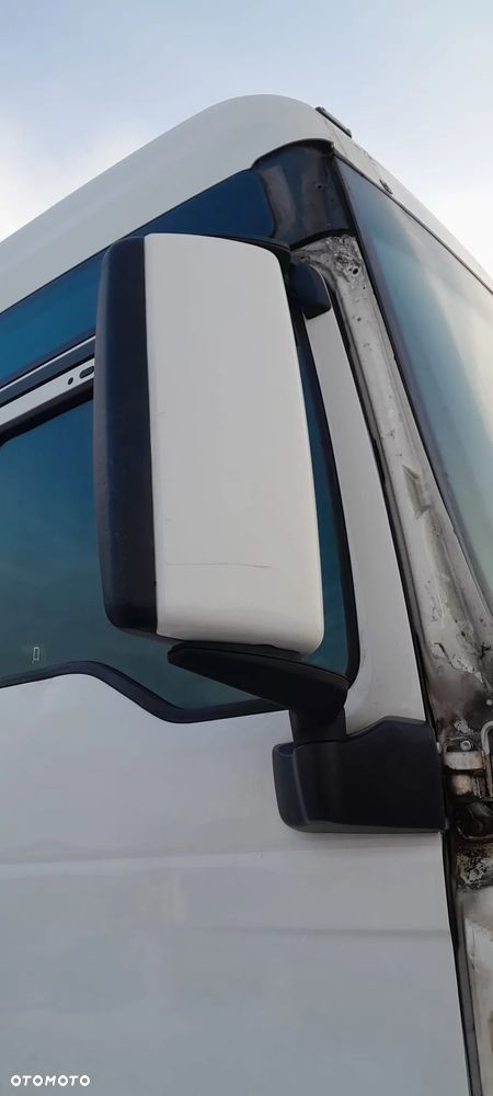 Lusterko prawe MAN TGX - 3