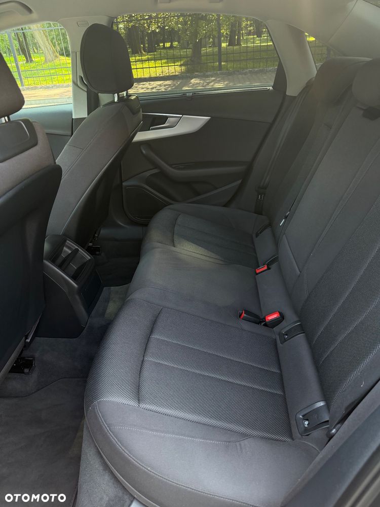 Audi A4 Limousine 2.0 TDI Sport S tronic - 33