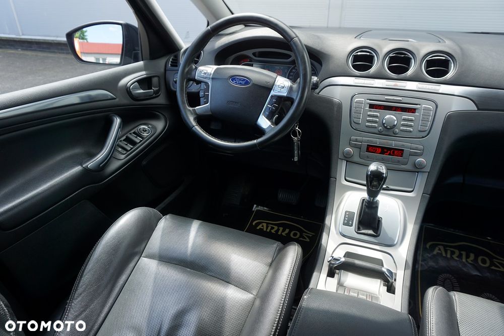 Ford S-Max 2.0 TDCi DPF Titanium X - 19