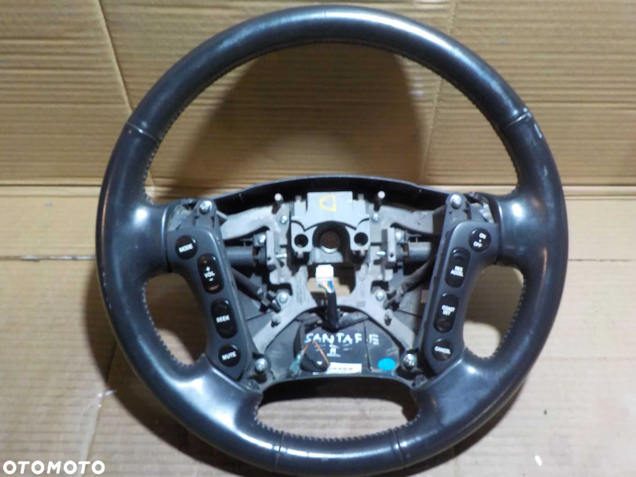 HYUNDAI SANTA FE II KIEROWNICA MULTIFUNKCJA - 1