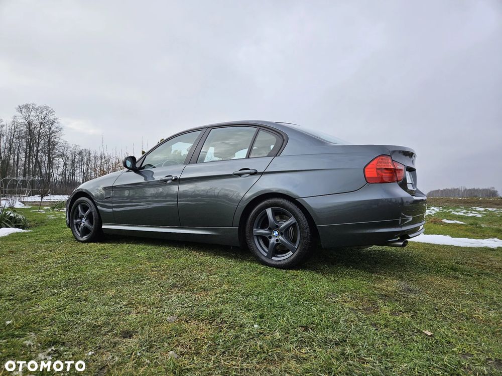 BMW Seria 3 - 11
