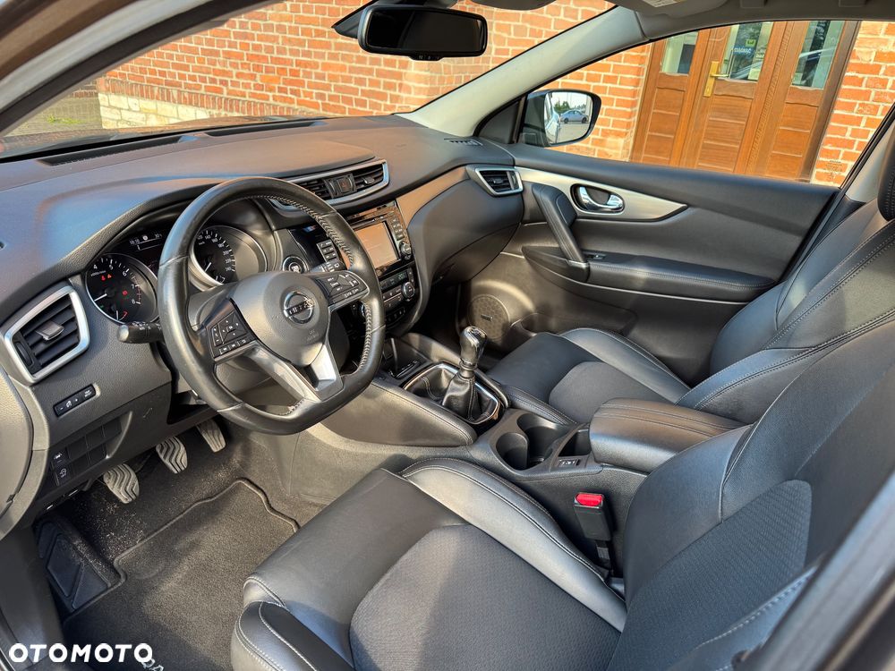 Nissan Qashqai 1.6 DIG-T Tekna+ - 16