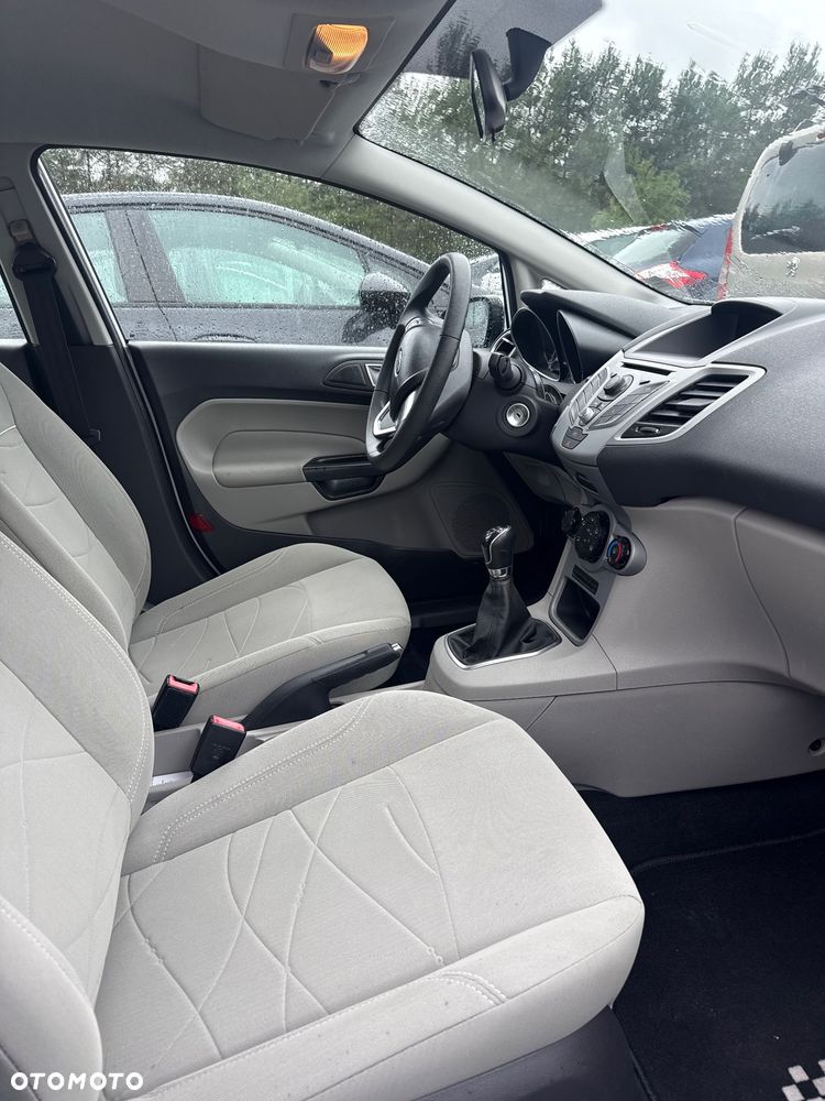 Ford Fiesta 1.25 Ambiente - 11
