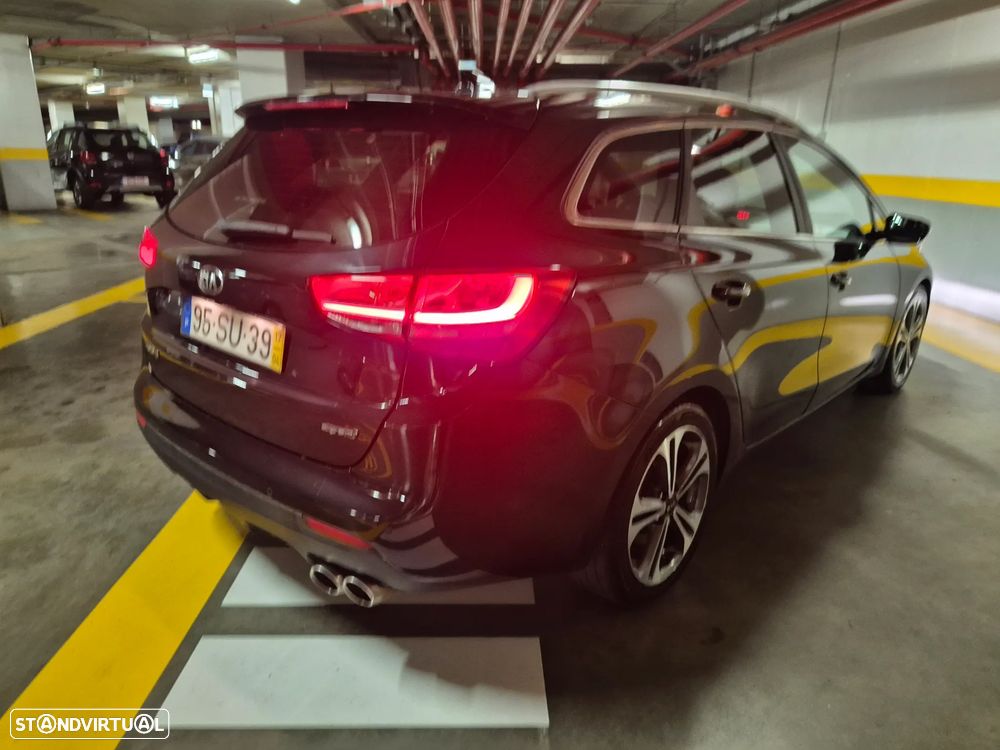Kia Ceed SW 1.6 CRDi GT Line - 11