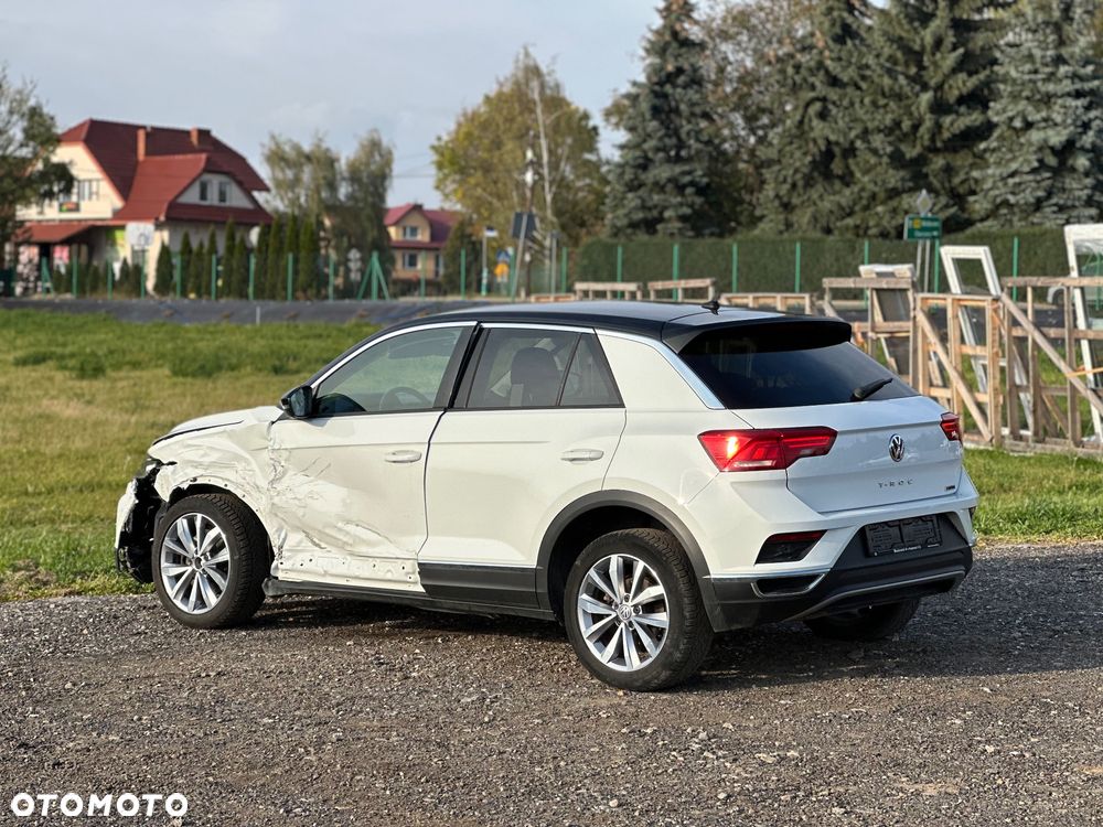 Volkswagen T-Roc - 10
