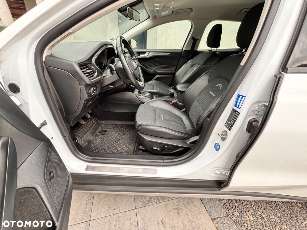 Ford Focus SW 2.0 EcoBlue S&S ACTIVE - 24