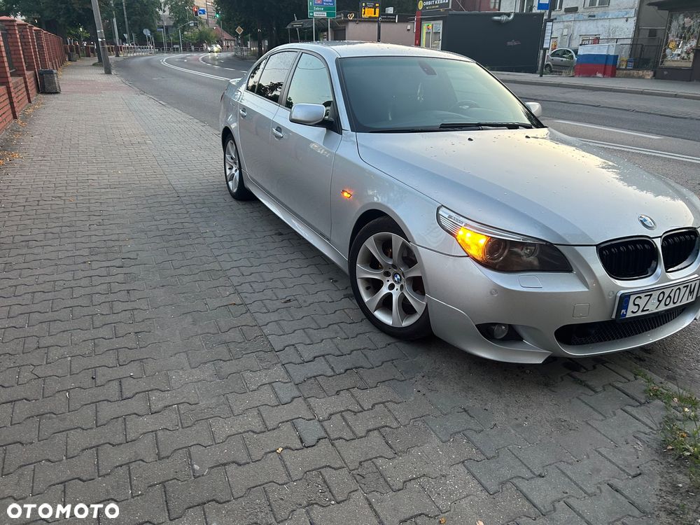 BMW Seria 5 525i - 2