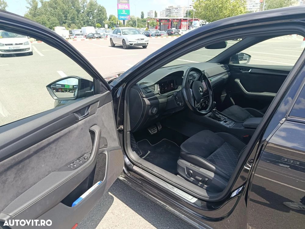 Skoda Superb 2.0 TDI DSG Sportline - 12