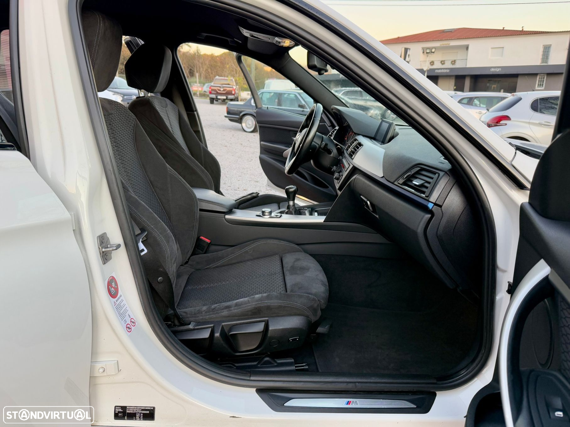BMW 318 d Touring xDrive Pack M - 40