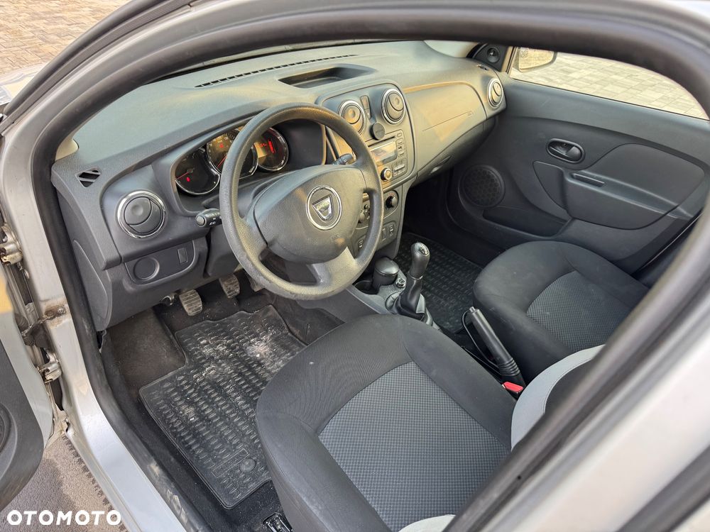 Dacia Logan 1.2 16V 75 Essentiel - 7