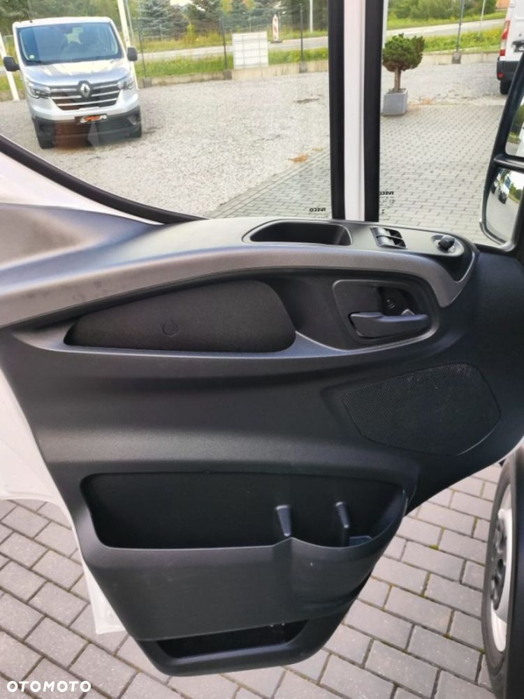 Iveco Daily - 24