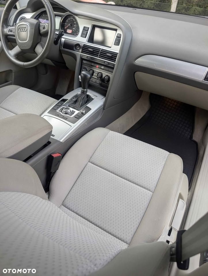 Audi A6 Avant - 17
