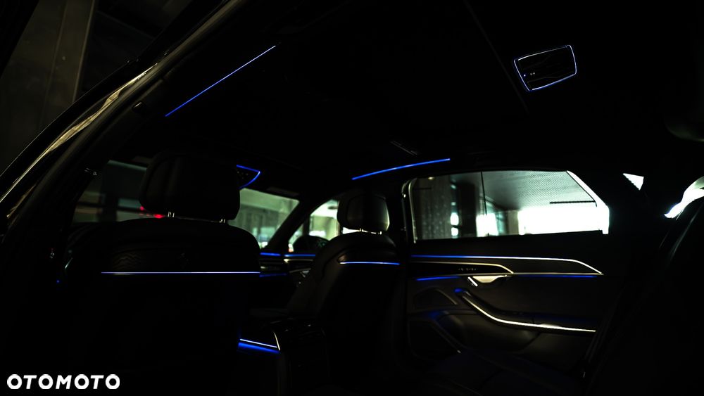 Audi A8 - 30