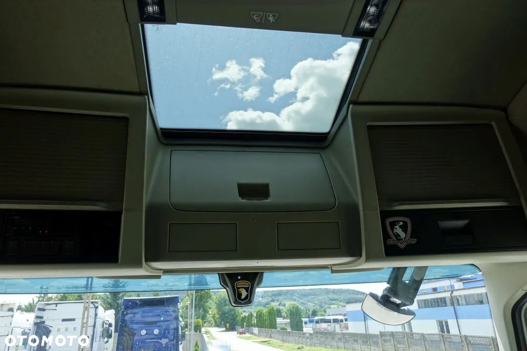 Volvo FH 500 GLOBETROTTER / STANDARD/ AUTOMAT / EURO 6 / LODÓWKA / KLIMATYZACJA POSTOJOWA/ 2 ZBIORNIKI PALIWA - 27