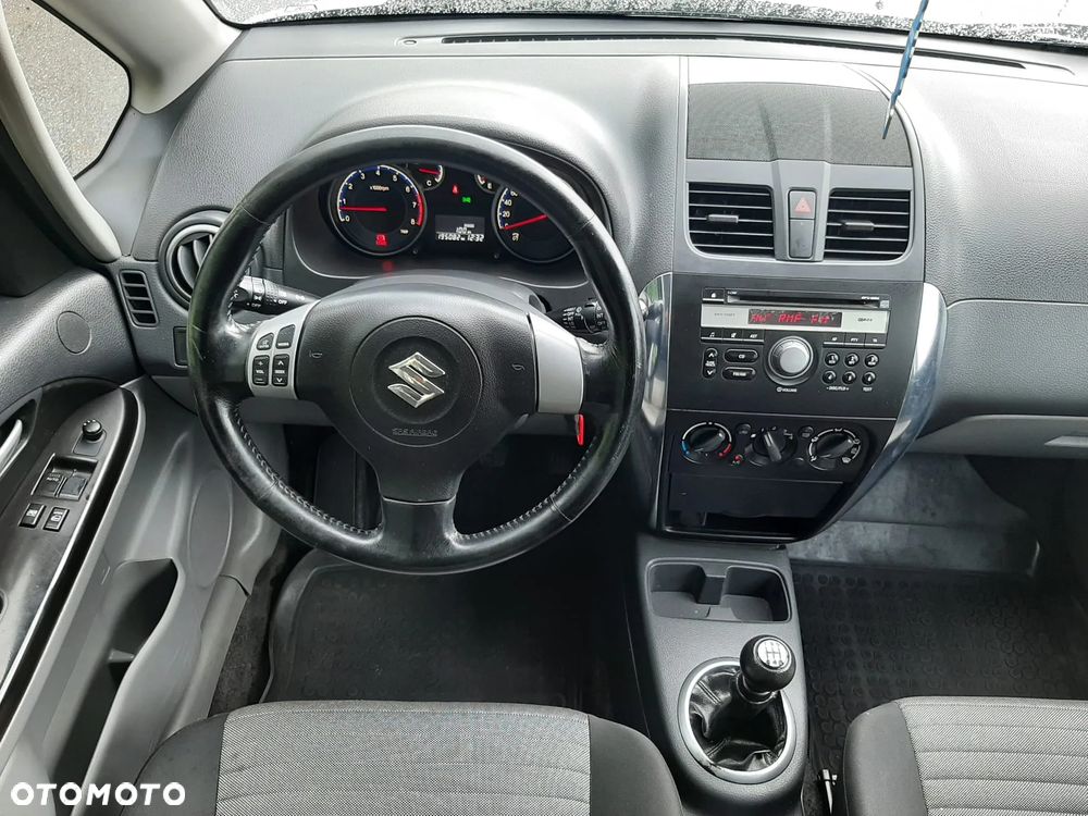 Suzuki SX4 1.6 Comfort Plus 4WD - 18