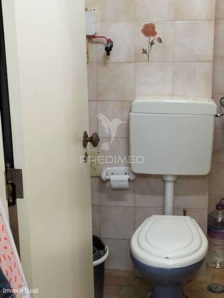 Loja na Urbanização Nova em Caparide (Cascais) - Grande imagem: 3/9