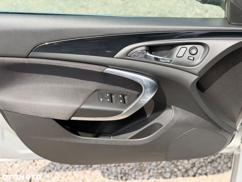 Opel Insignia - 14