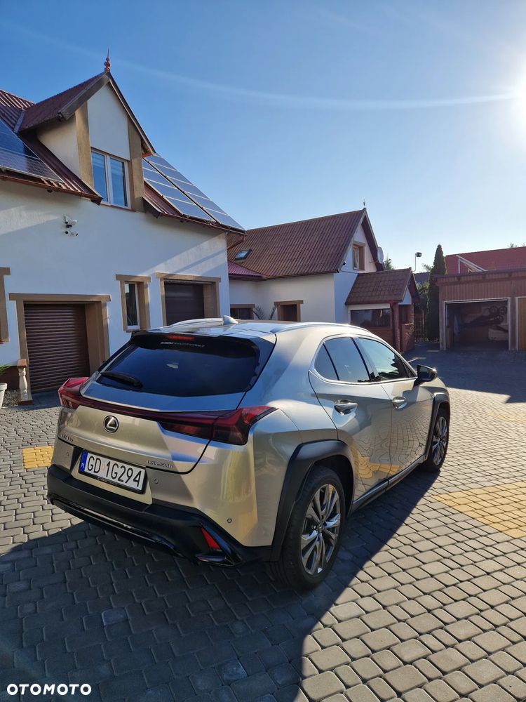 Lexus UX 200 GPF F Sport Design 2WD - 4