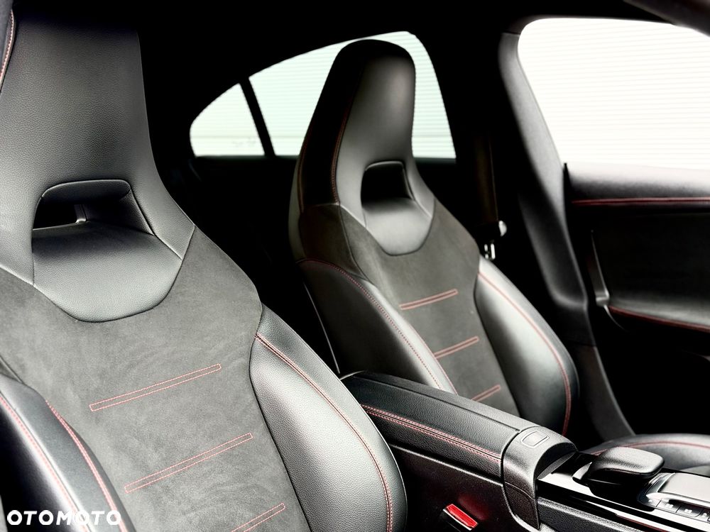 Mercedes-Benz CLA 180 d 7G-DCT AMG Line - 33