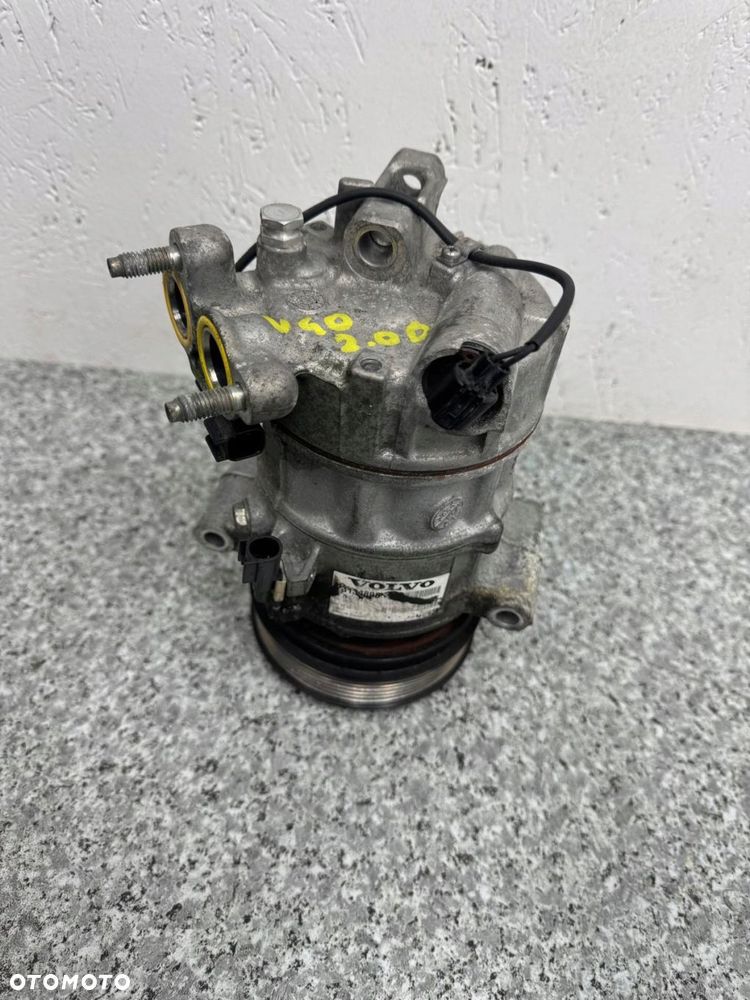 sprężarka kompresor klimatyzacji volvo v40 ii 2012-2018r 31348965 2.0 d - 10