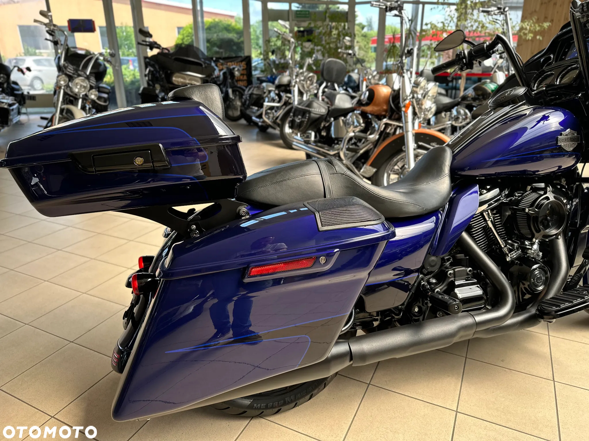 Harley-Davidson Touring Road Glide - 14