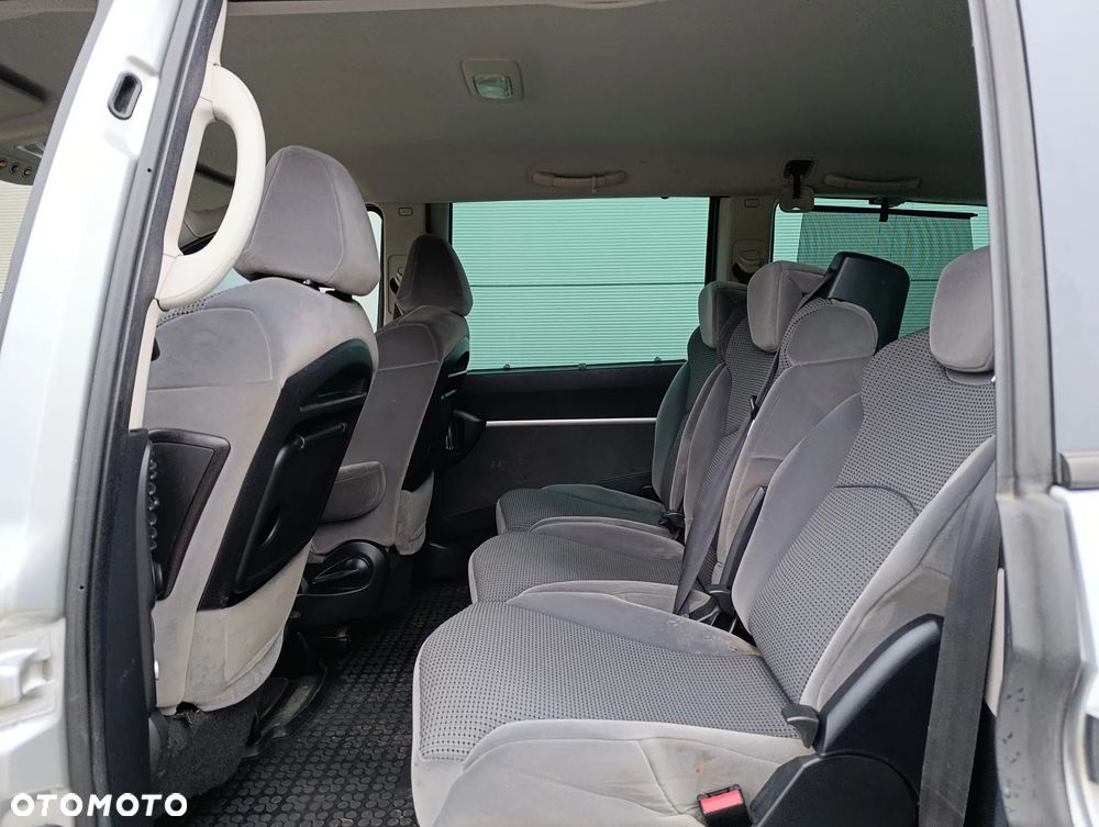 Peugeot 807 HDi 165 Family - 13