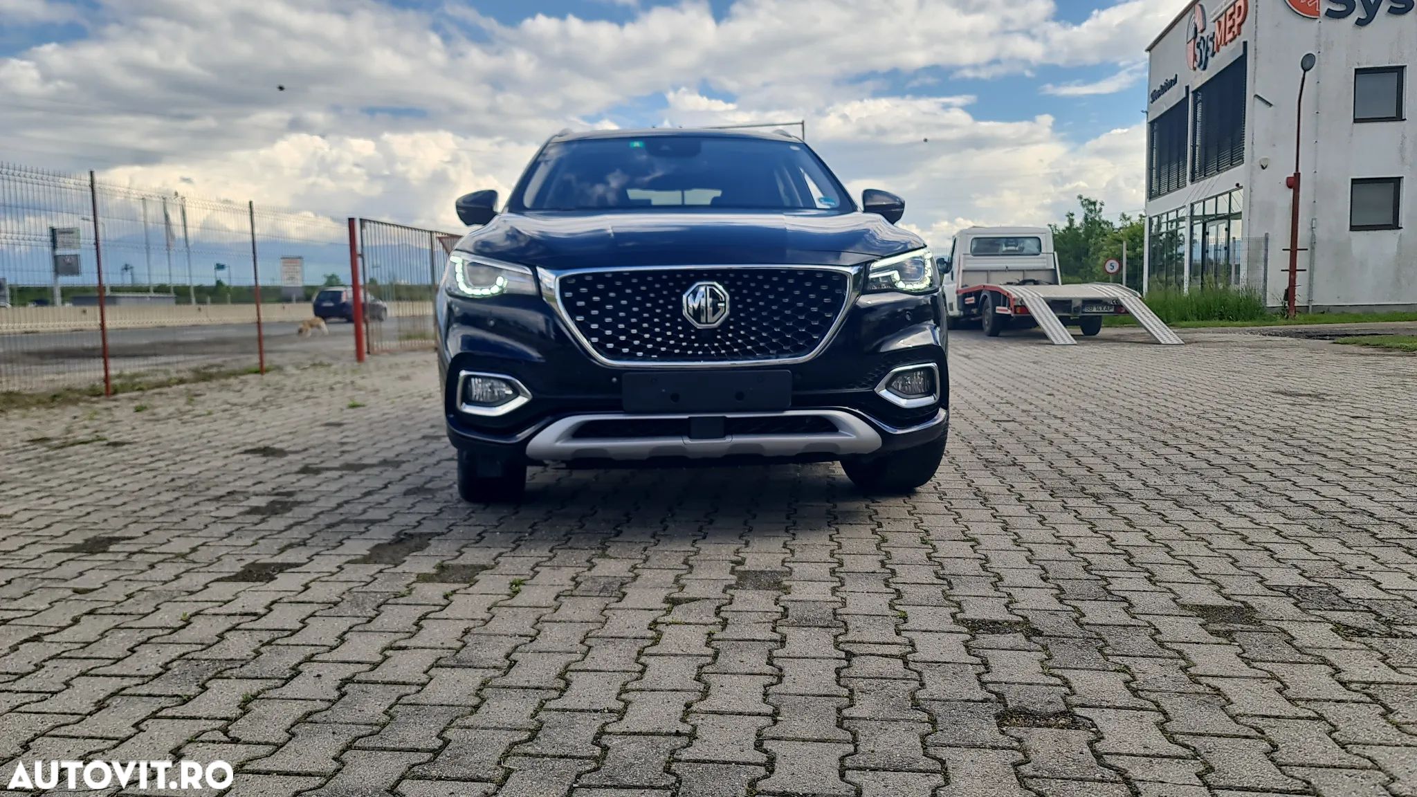 MG EHS 1.5T-GDI PHEV Luxury - 1