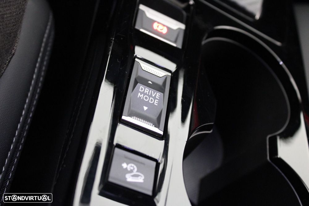 Peugeot e-2008 50 kWh GT Pack - 26