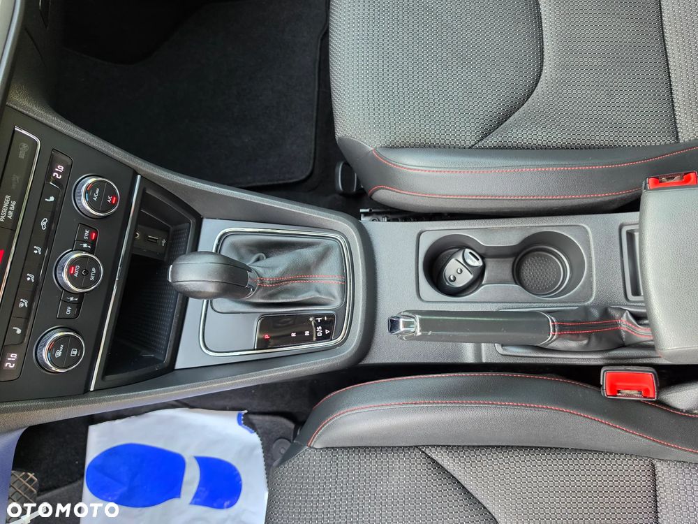 Seat Leon 2.0 TDI DPF Start&Stop DSG FR - 25
