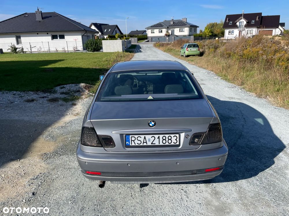 BMW Seria 3 318Ci - 6