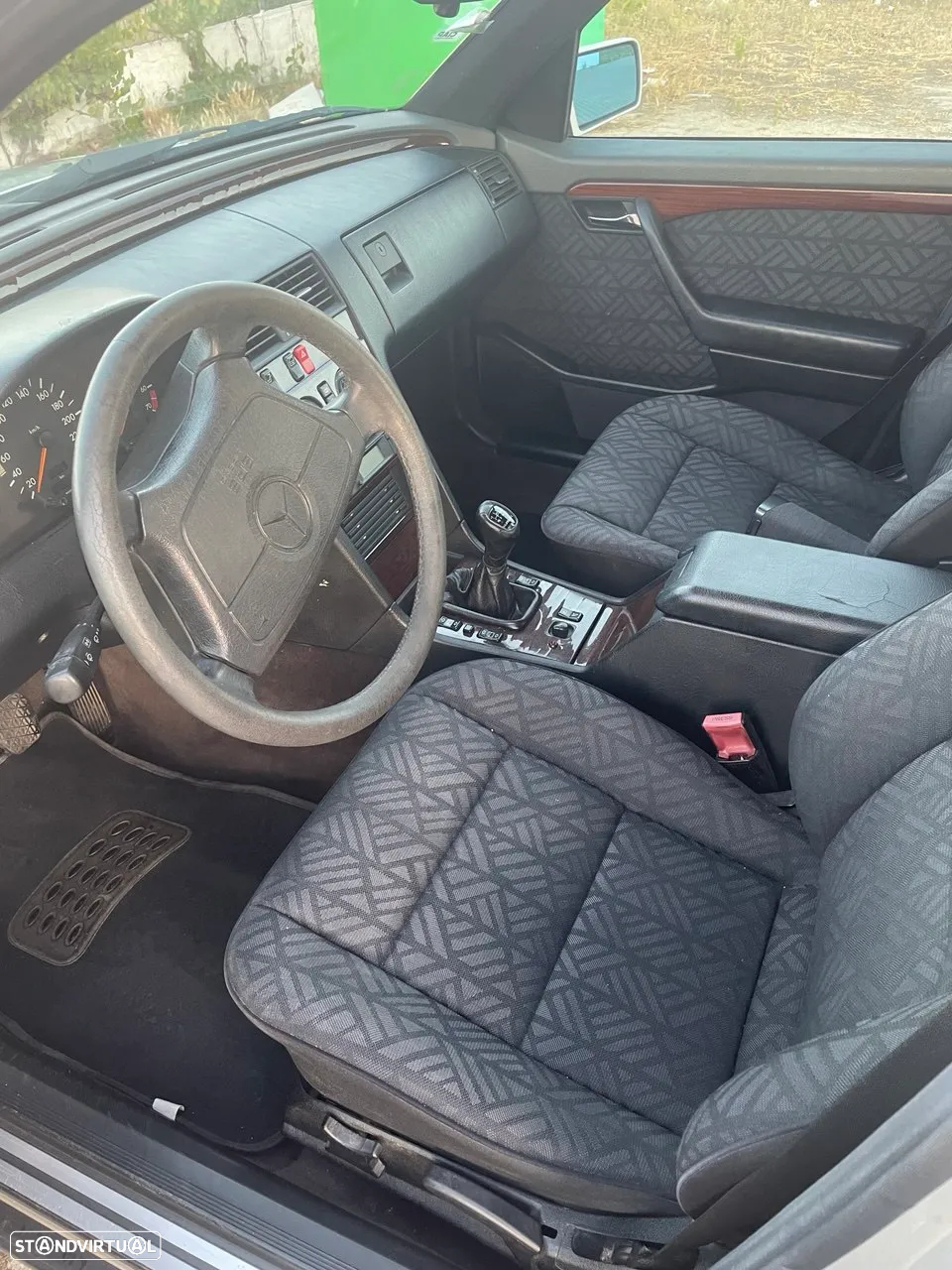 Mercedes-Benz C 180 Elegance - 4