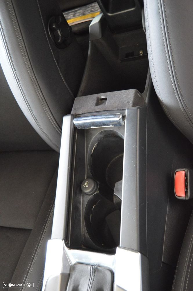 Volvo V60 1.6 D2 Drive Momentum Powershift Start/Stop - 25