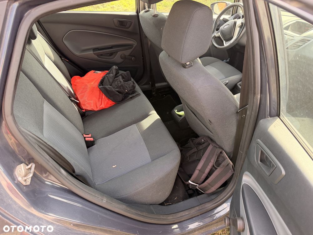 Ford Fiesta - 7