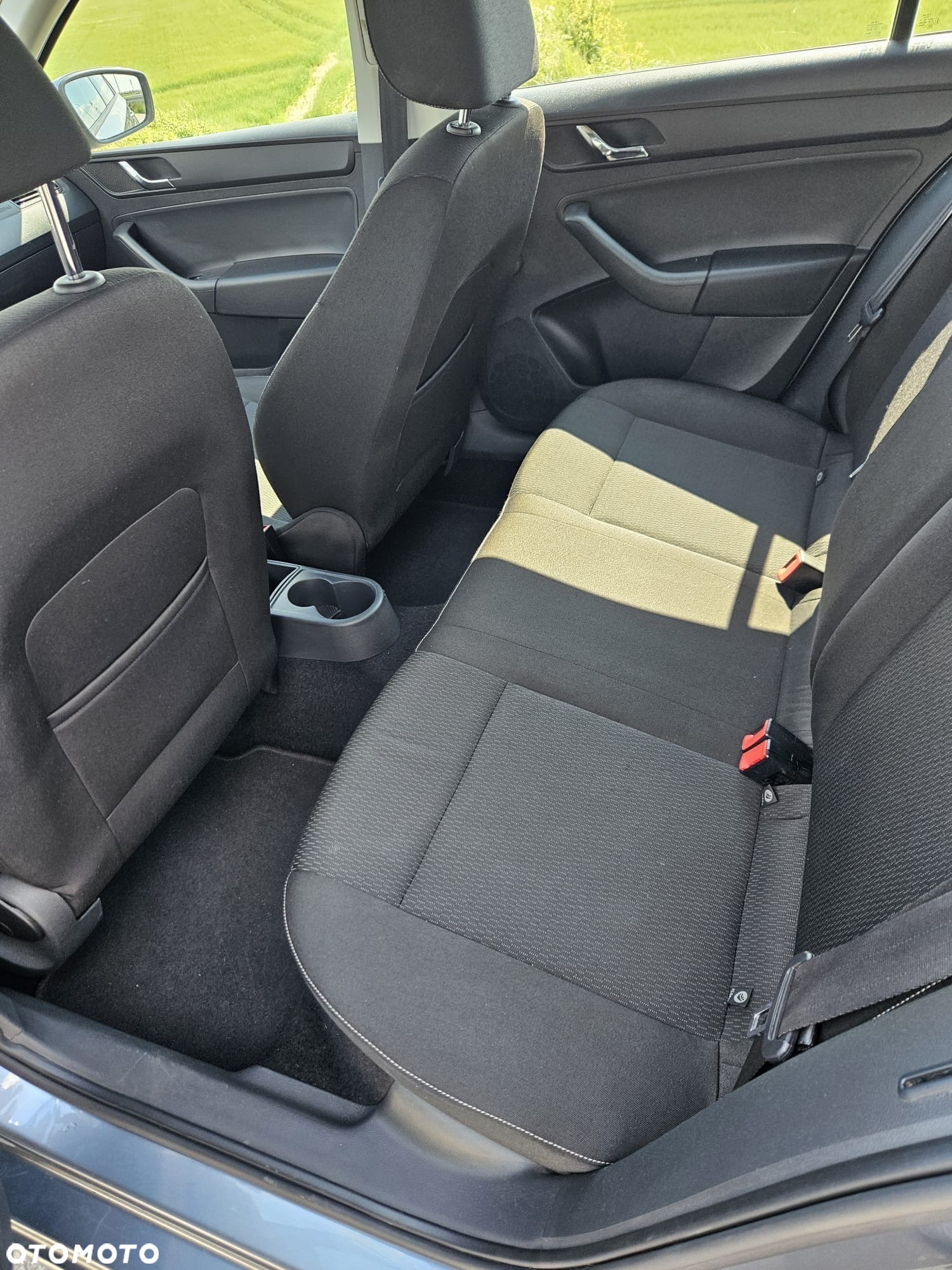 Skoda RAPID 1.2 TSI Active - 10