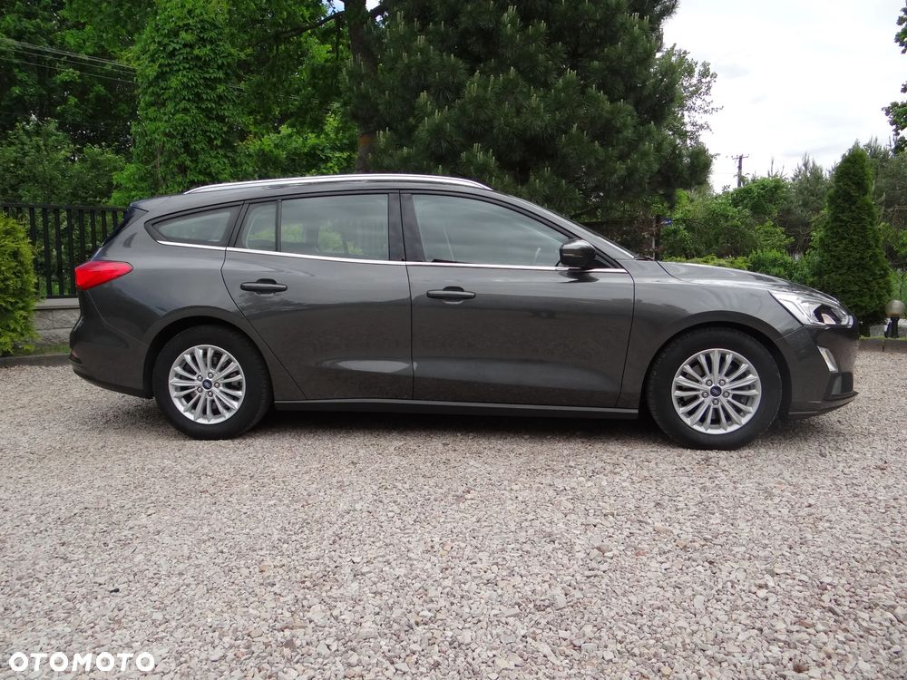 Ford Focus 1.5 EcoBlue Start-Stopp-System TITANIUM - 14