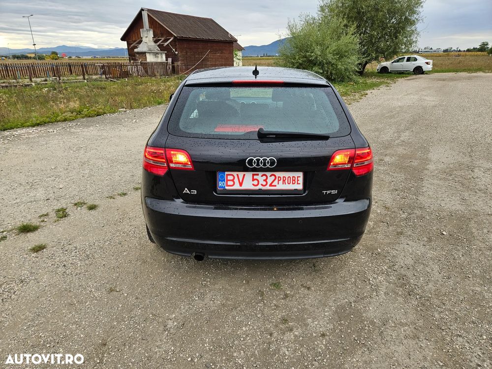 Audi A3 1.2 TFSI Sportback S tronic Attraction - 4