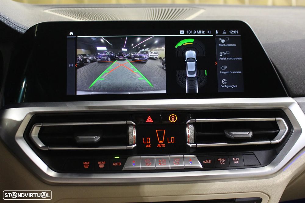 BMW 318 d Line Luxury Auto - 18