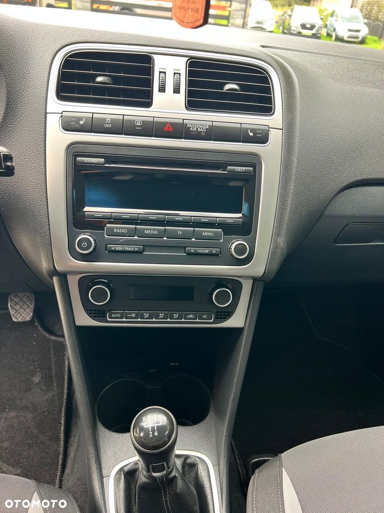 Volkswagen Polo - 12